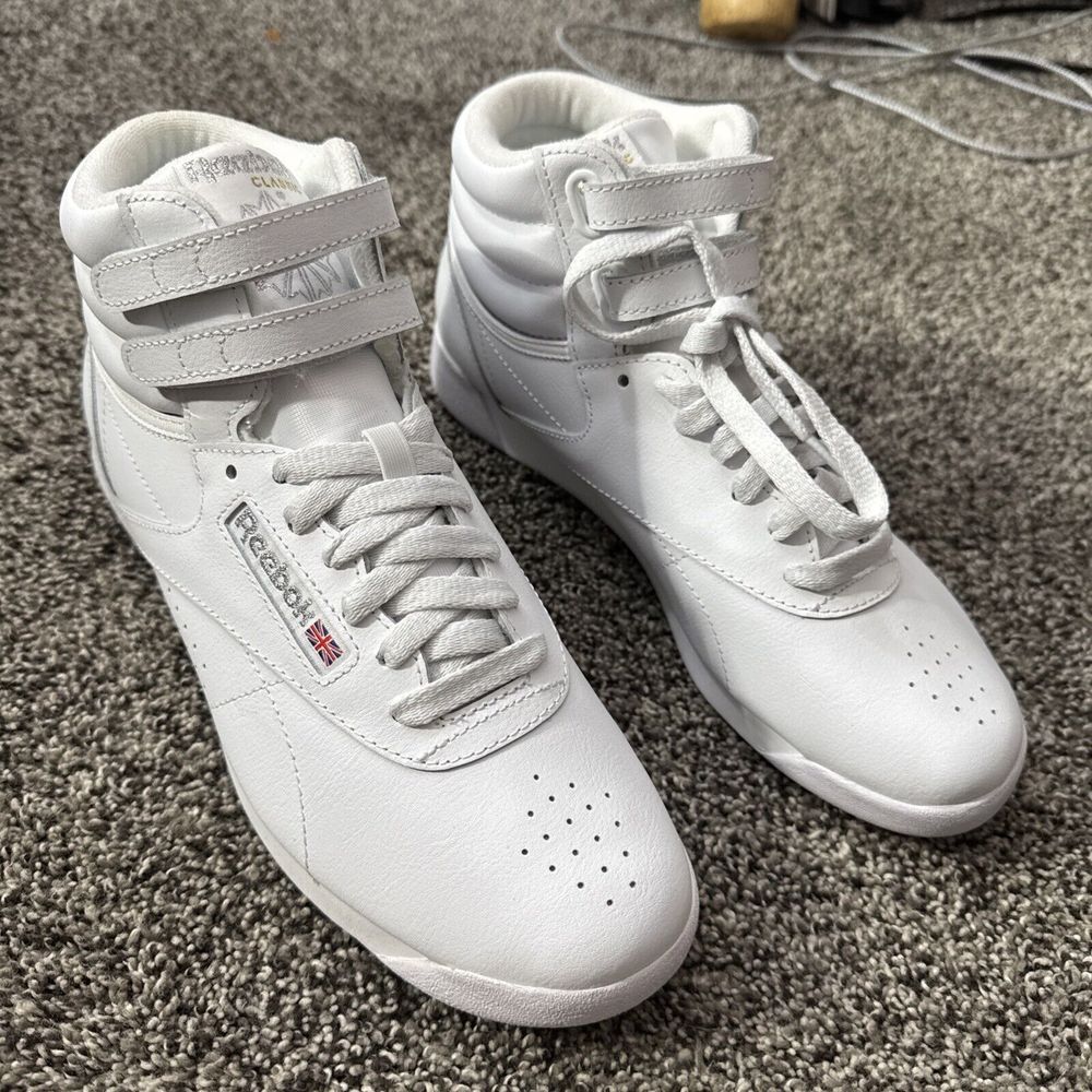 Reebok Womens Freestyle Hi Walking Shoe White  100000103 1880288837 New